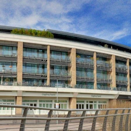 Bond Street Luxury Apartment Central Челмсфорд Экстерьер фото
