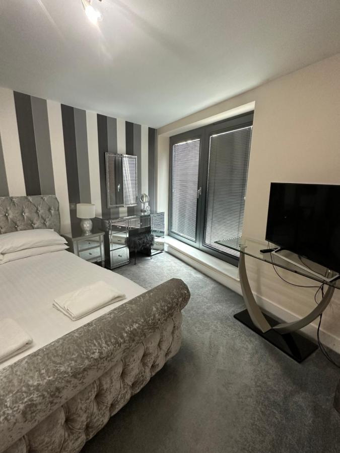 Bond Street Luxury Apartment Central Челмсфорд Экстерьер фото